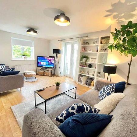 Lovely 2-Bedroom Bristol Apartment. Free Parking. Bagian luar foto